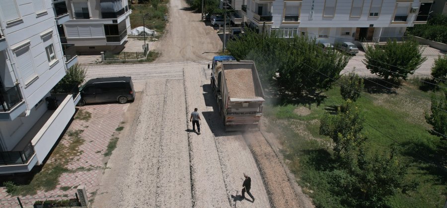 Asfalt Çalışmaları Aşağıpazar’da Devam Ediyor