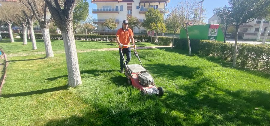 Korkuteli Belediyesi Park ve Bahçeler Müdürlüğü Yaza Hazırlanıyor